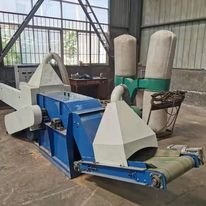 Where is the wood chip crusher suitable for use?